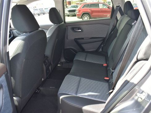 Used 2023 Nissan Rogue SV AWD/4WD image 23