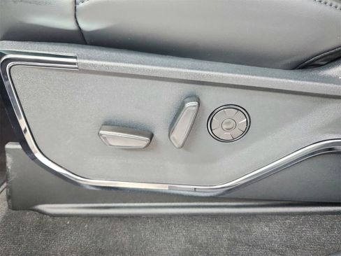 New 2026 Ford F250 Platinum image 20