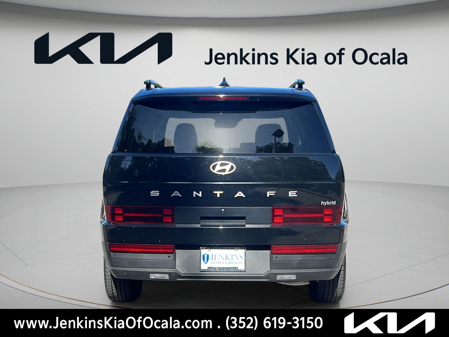 Used 2025 Hyundai Santa Fe SEL FWD image 4