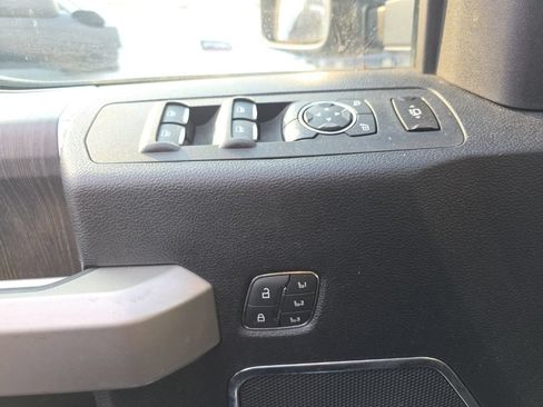 Used 2020 Ford F350 Lariat w/ Lariat Ultimate Package AWD/4WD image 17