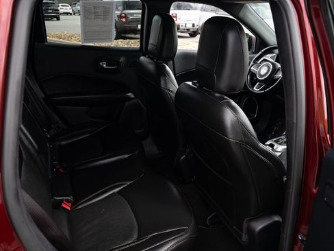Used 2021 Jeep Compass Latitude w/ Sun and Sound Group FWD image 21