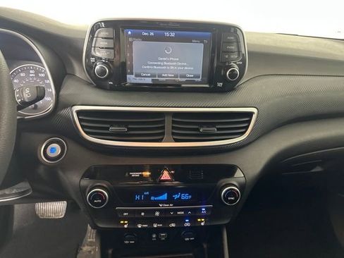 Used 2019 Hyundai Tucson SEL image 21