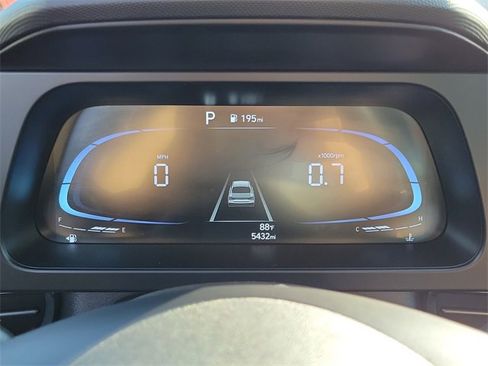 Used 2025 Hyundai Elantra Sport image 7