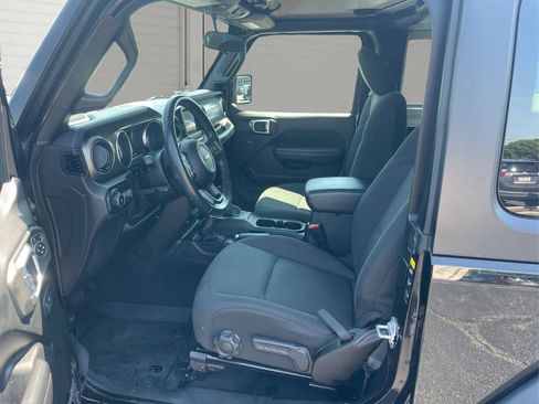 Used 2020 Jeep Wrangler Sport S image 10