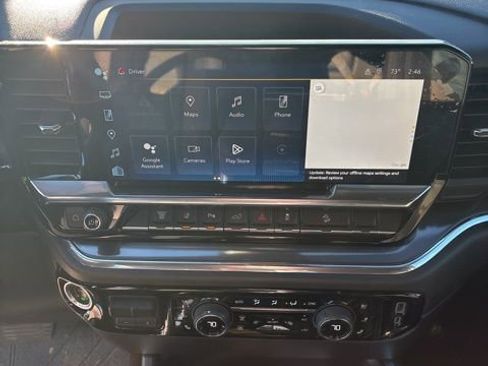 Used 2024 Chevrolet Silverado 3500 High Country w/ High Country Premium Package image 17