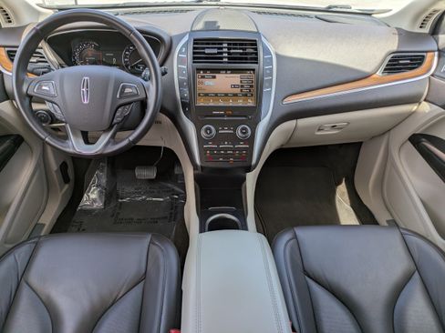 Used 2019 Lincoln MKC Select w/ Select Plus Package FWD image 13