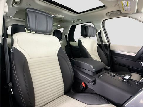 Used 2026 Land Rover Discovery Limited Edition AWD/4WD image 14