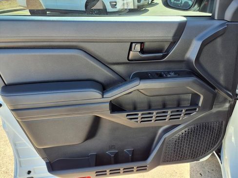 Used 2025 Toyota Tacoma SR image 23