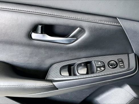Used 2022 Nissan Sentra SV w/ Trunk Package FWD image 32