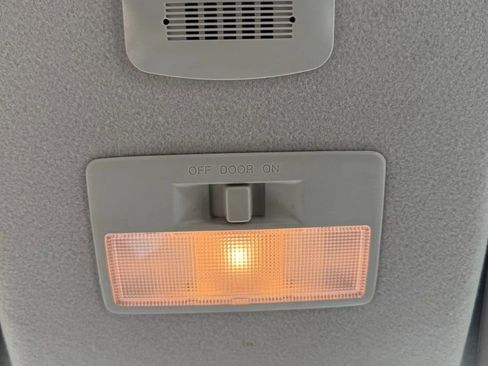 Used 2012 MAZDA MAZDA2 Sport image 23