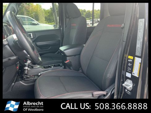 Used 2021 Jeep Gladiator Rubicon w/ Cold Weather Group image 11