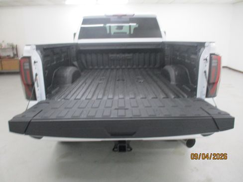 New 2026 GMC Sierra 2500 AT4 w/ AT4 Premium Plus Package AWD/4WD image 7