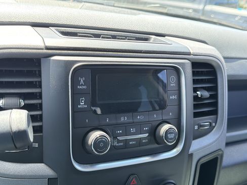 Used 2018 RAM 1500 ST w/ SXT Appearance Group AWD/4WD image 23
