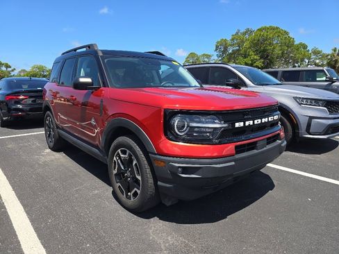 Used 2022 Ford Bronco Sport Outer Banks w/ Tech Package AWD/4WD image 1