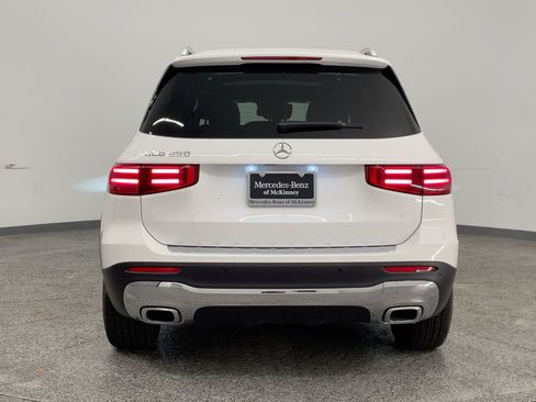 Certified 2026 Mercedes-Benz GLB 250 image 10