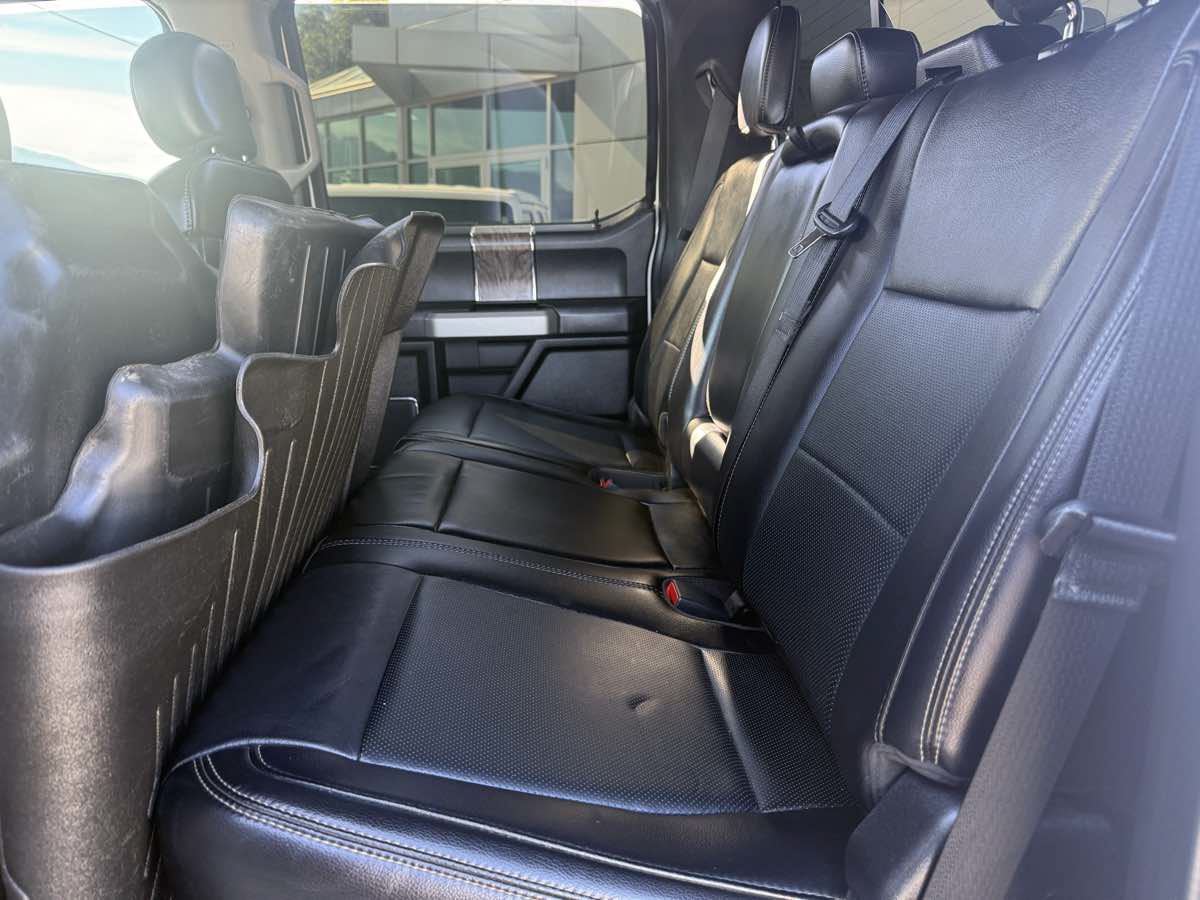 Used 2019 Ford F250 Lariat w/ Lariat Ultimate Package AWD/4WD image 14