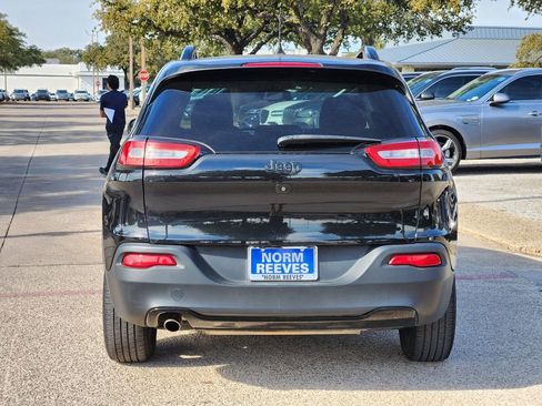 Used 2016 Jeep Cherokee High Altitude image 6