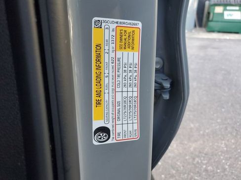 Used 2024 Chevrolet Silverado 1500 ZR2 w/ Technology Package image 32