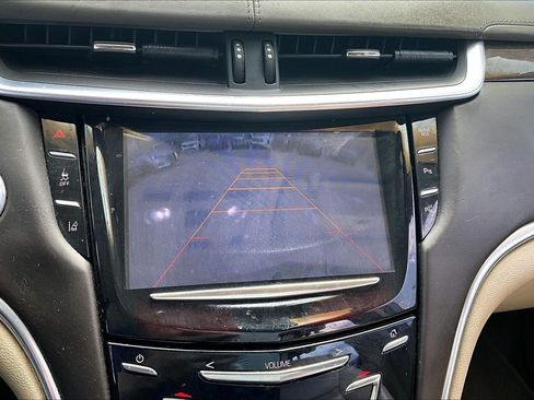 Used 2014 Cadillac XTS Platinum FWD image 21