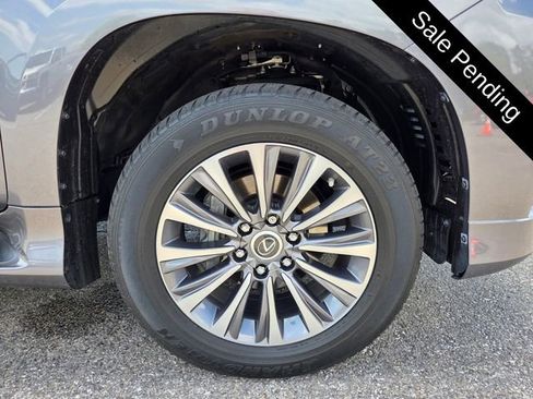 Used 2023 Lexus GX 460 Luxury w/ Accessory Package image 22