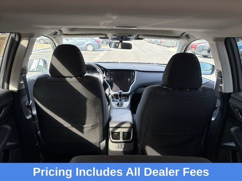 Used 2025 Subaru Outback Premium AWD/4WD image 13