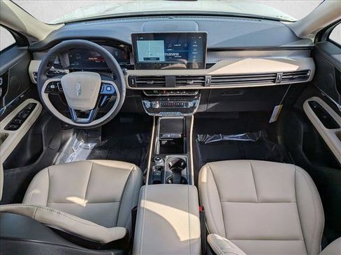 New 2026 Lincoln Corsair Premiere image 14