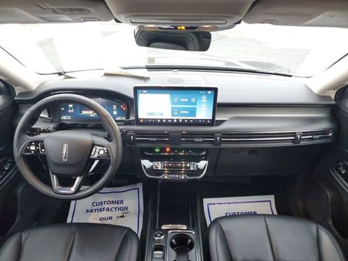 Certified 2023 Lincoln Corsair AWD w/ Equipment Group 101A image 24