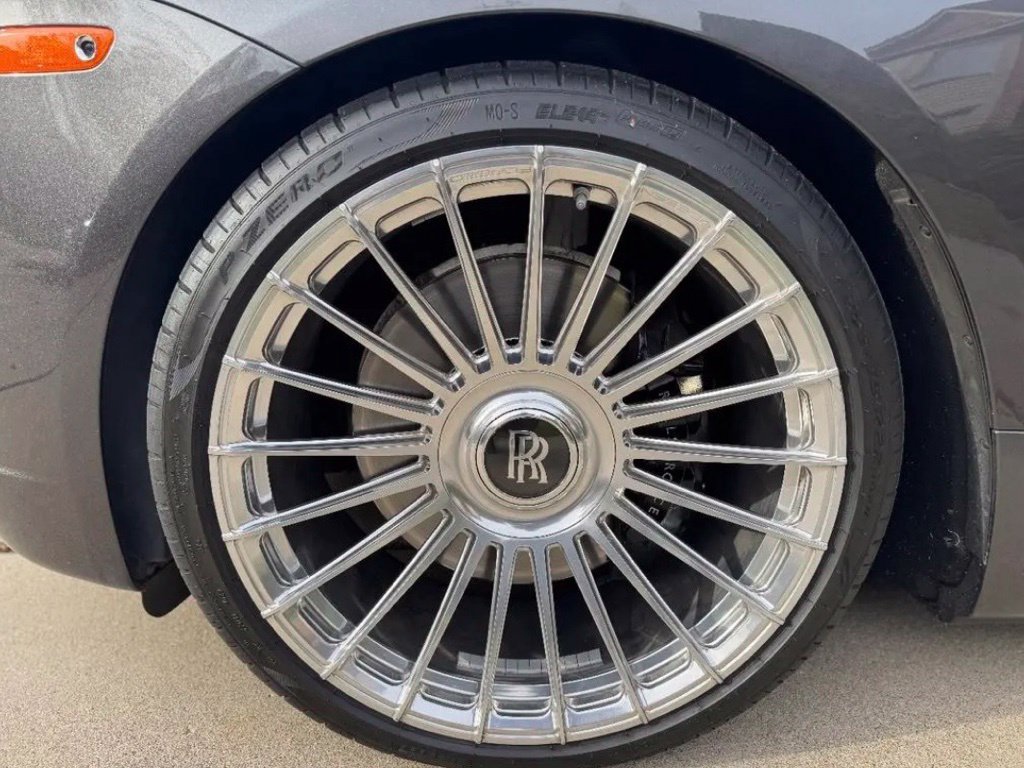 Used 2016 Rolls-Royce Dawn RWD image 14