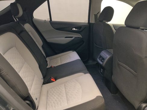 Used 2020 Chevrolet Equinox LS FWD image 19