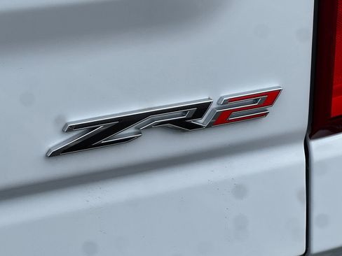 Certified 2025 Chevrolet Silverado 1500 ZR2 w/ Technology Package image 54