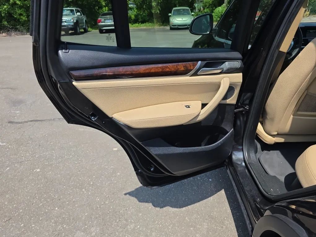 Used 2017 BMW X3 xDrive28i AWD/4WD image 44