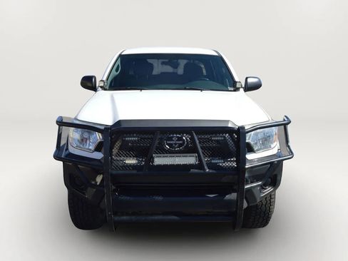 Used 2013 Toyota Tacoma 4x4 Double Cab w/ Convenience Pkg image 2