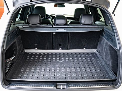 Used 2017 Mercedes-Benz GLC 300 4MATIC image 19