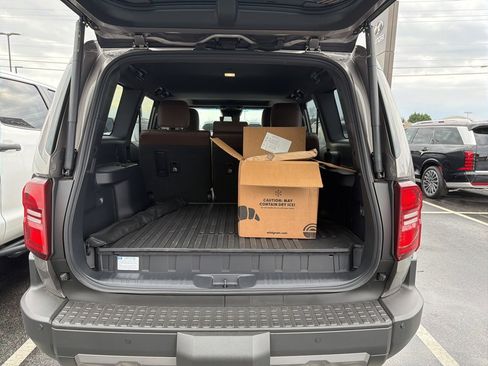 Used 2025 Toyota Land Cruiser w/ Premium Package image 7