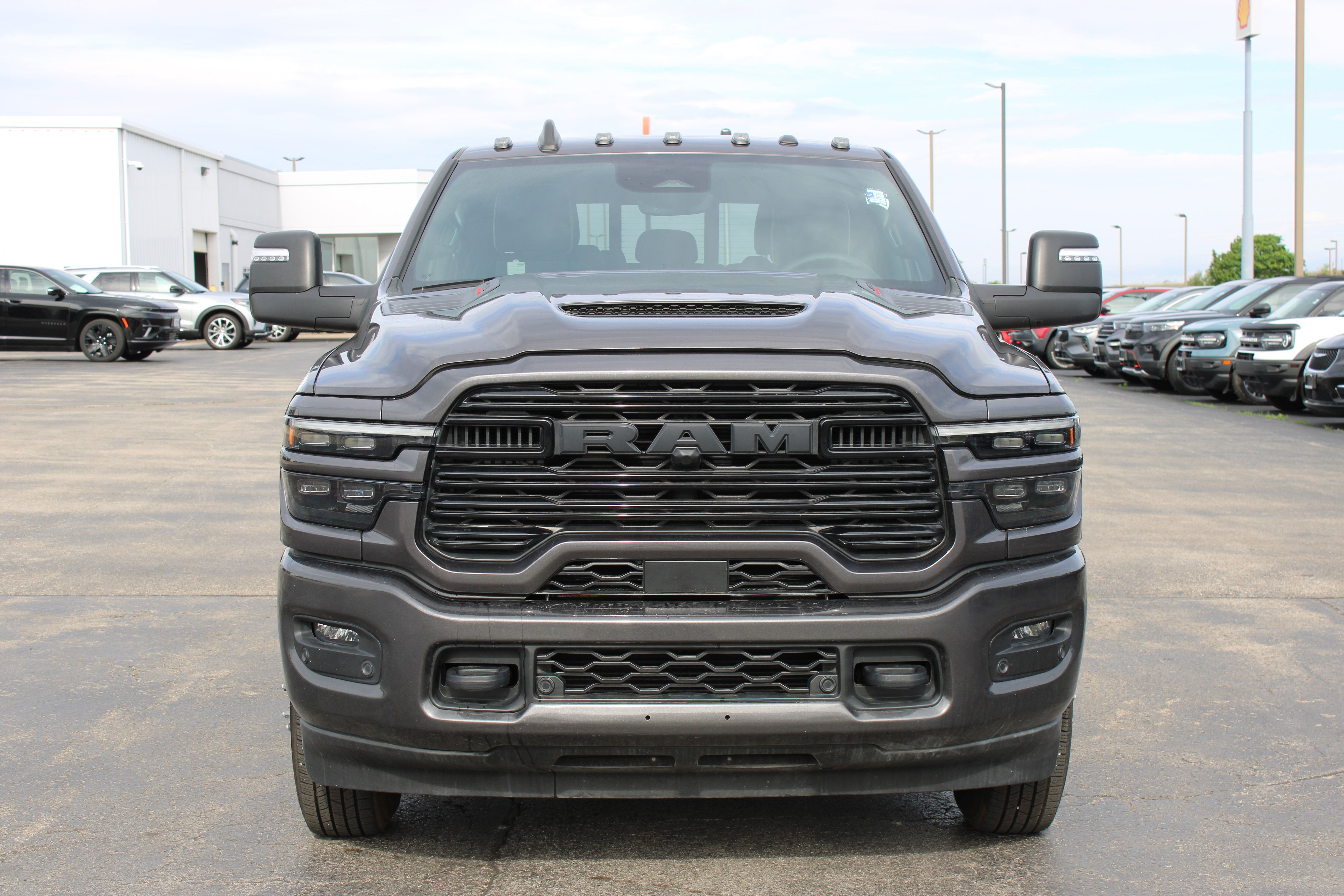 Used 2025 RAM 3500 Laramie w/ Night Edition AWD/4WD image 3