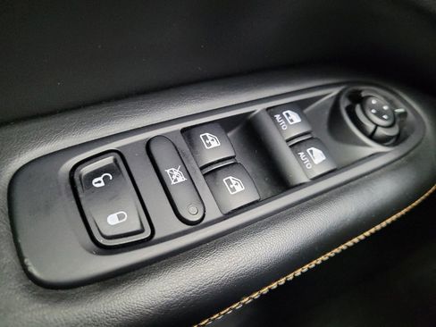 Used 2020 Jeep Compass Latitude AWD/4WD image 27