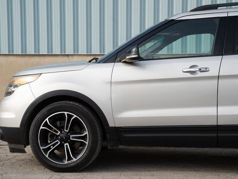 Used 2014 Ford Explorer Sport w/ Equipment Group 401A image 7