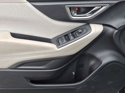 Used 2023 Subaru Forester Premium image 12