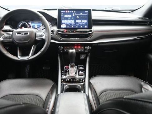 Used 2023 Jeep Compass Trailhawk AWD/4WD image 16