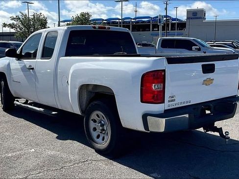 Used 2011 Chevrolet Silverado 1500 W/T image 3