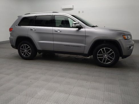 Used 2019 Jeep Grand Cherokee Limited image 11
