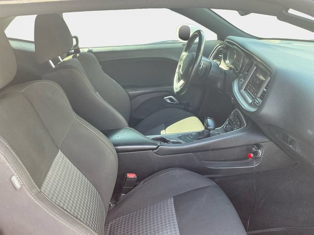 Used 2022 Dodge Challenger GT AWD/4WD image 16