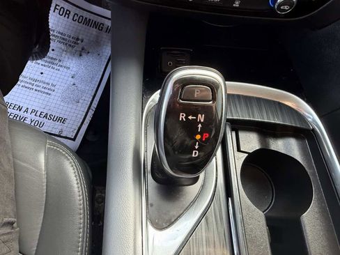 Used 2020 Buick Enclave Essence w/ Sound and Sites Package image 36