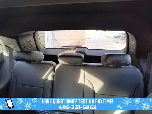 New 2026 Chevrolet Traverse LT w/ Sun and Wheel Package image 18