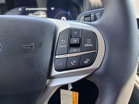 New 2026 Ford Explorer Active AWD/4WD image 15
