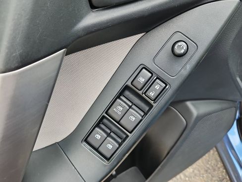 Used 2015 Subaru Forester 2.5i Premium w/ All-Weather Package image 8