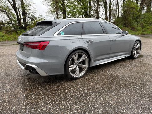 Used 2023 Audi RS 6 AWD/4WD image 7
