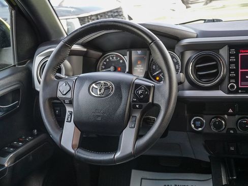 Used 2023 Toyota Tacoma TRD Sport AWD/4WD image 17