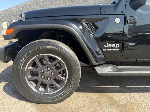 Used 2021 Jeep Gladiator Overland w/ Popular Equipment Package AWD/4WD image 10