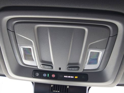 Used 2023 Chevrolet Silverado 1500 LT image 32